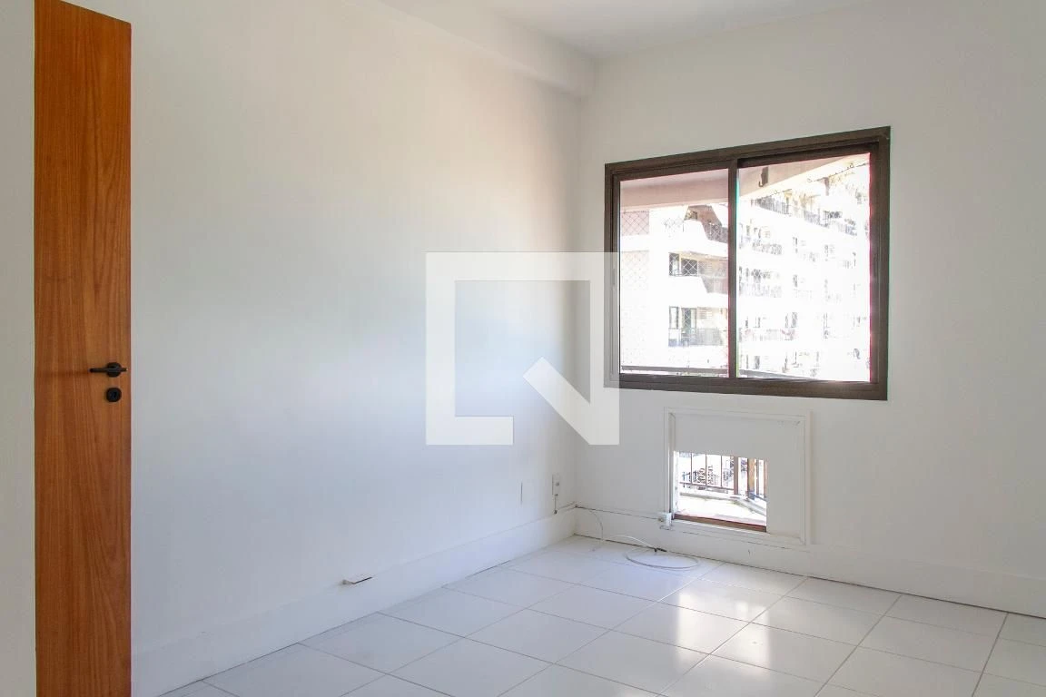 Apartamento con 2 dormitorios en suite y 1 plaza de parking — photo 4