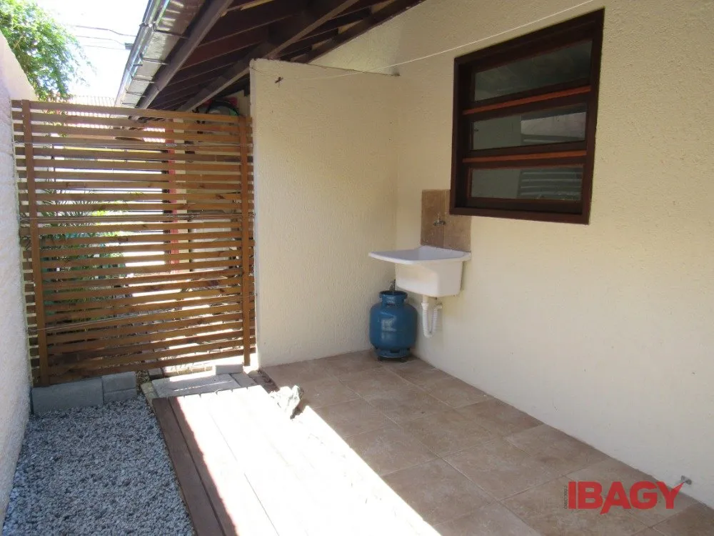 One-bedroom, 36 m² apartment in Florianópolis — photo 6