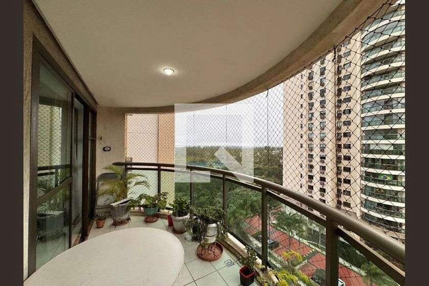 Apartamento de 4 dormitorios de 105 m² y 2 plazas — photo 7