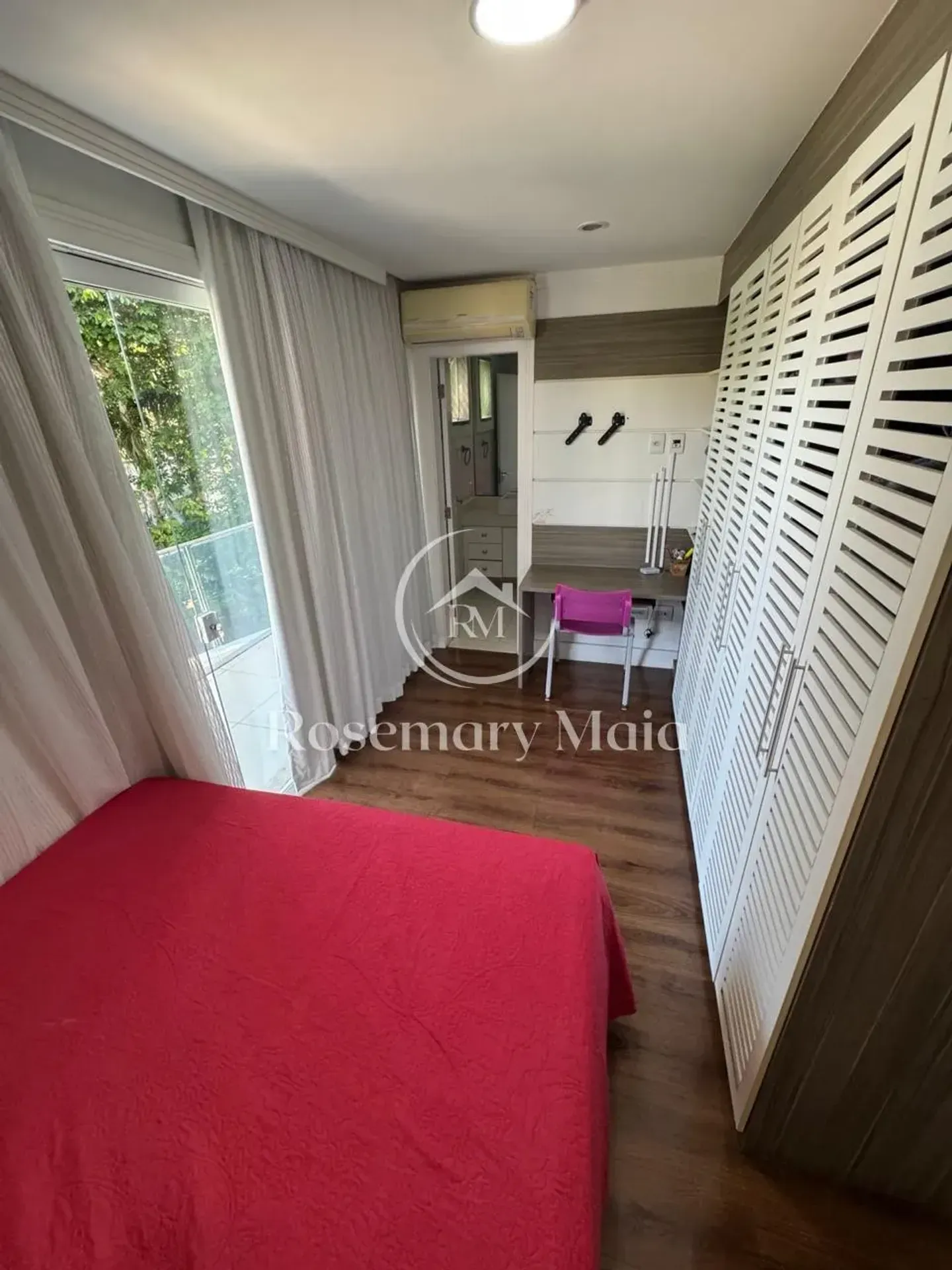 Furnished house with 4 bedrooms and 5 bathrooms — photo 26