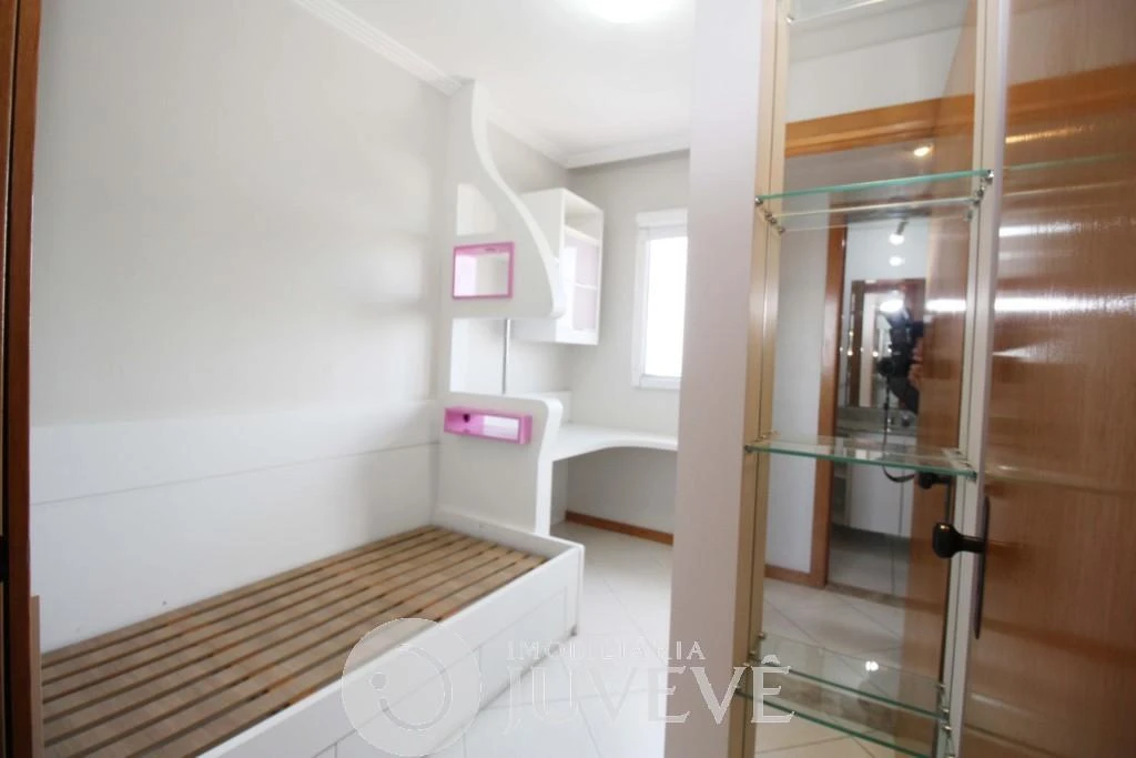 Apartment, 94 m², with a home office — photo 3