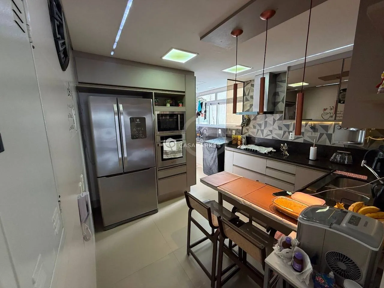 Furnished apartment, 125 m², with floor-to-ceiling windows — photo 18