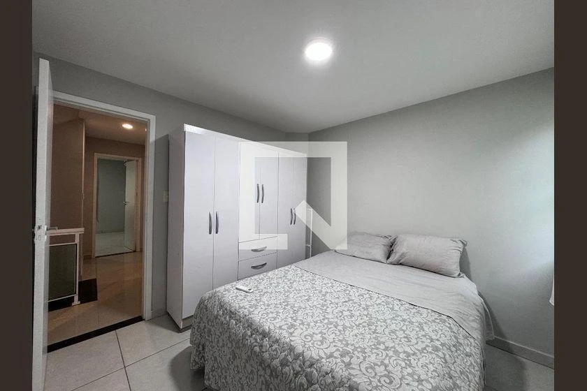 House 280 m² with 4 bedrooms and 3 bathrooms — photo 34