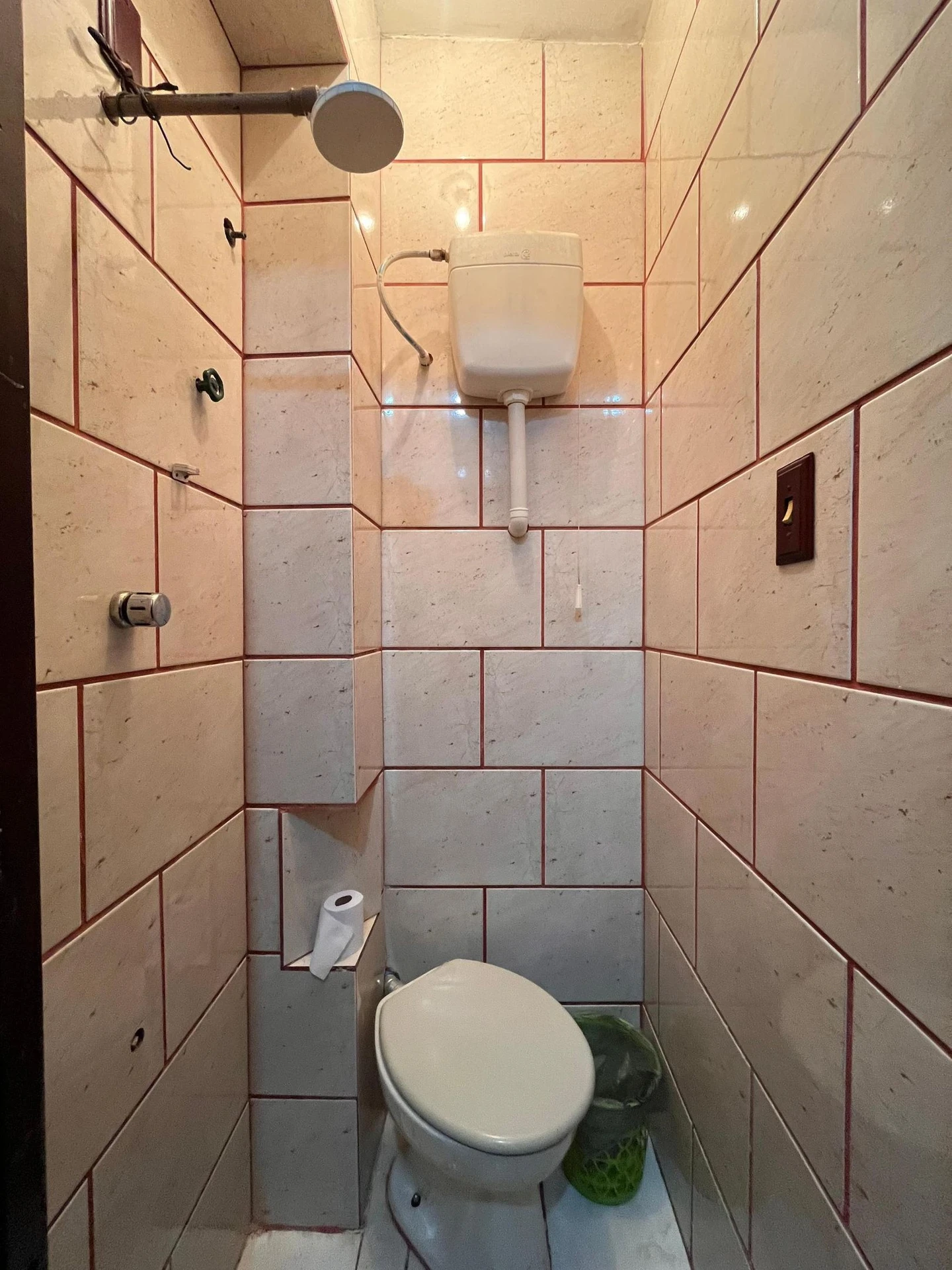 Furnished 2-bedroom apartment with a separate kitchen — photo 27