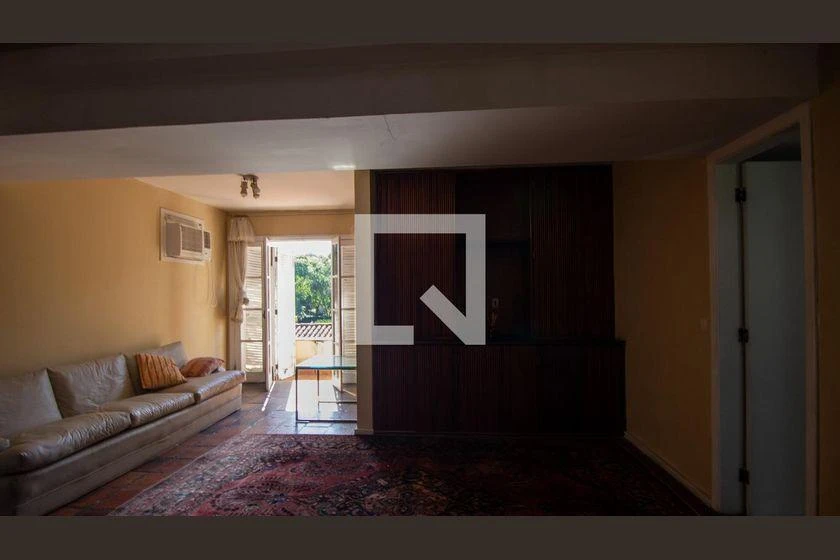 Unfurnished house with 3 bedrooms and 5 baths, 1500 m² — photo 47