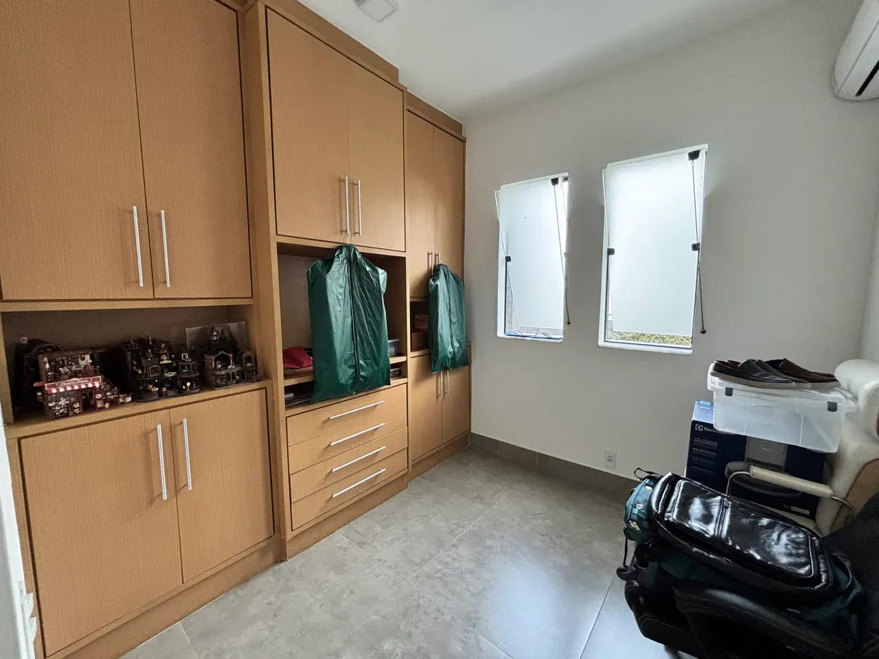 Furnished 580 m² house with 4 bedrooms and a gas kitchen — photo 27