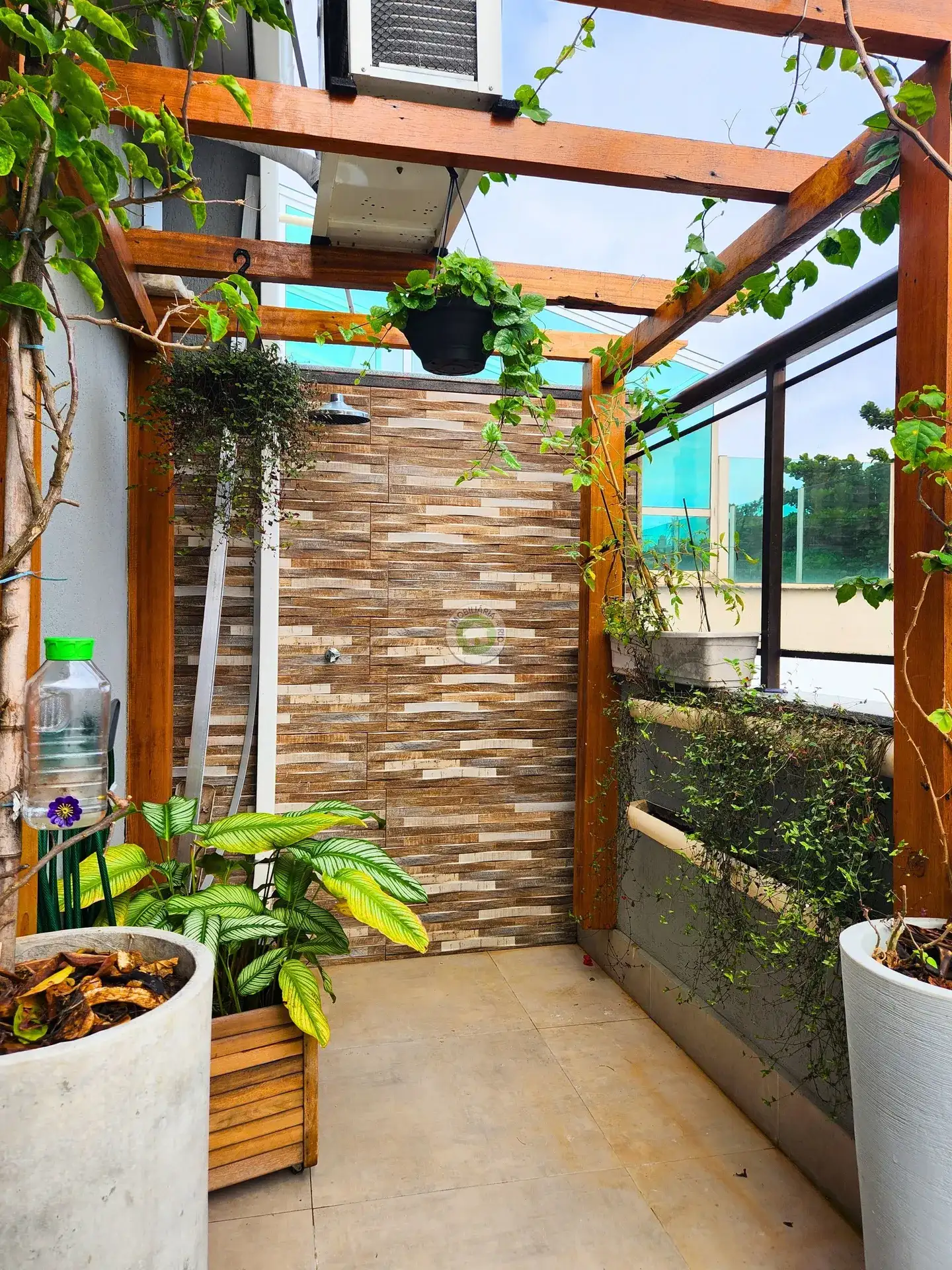 Apartment on the 2nd floor with floor-to-ceiling windows — photo 87