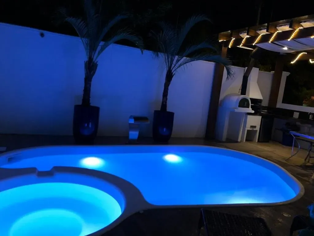 Casa com 5 quartos, 3 suítes e piscina ao ar livre — photo 6