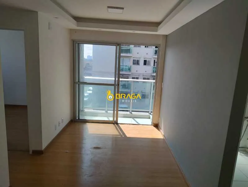 Apartamento mobiliado com 2 quartos e varanda envidraçada — photo 5
