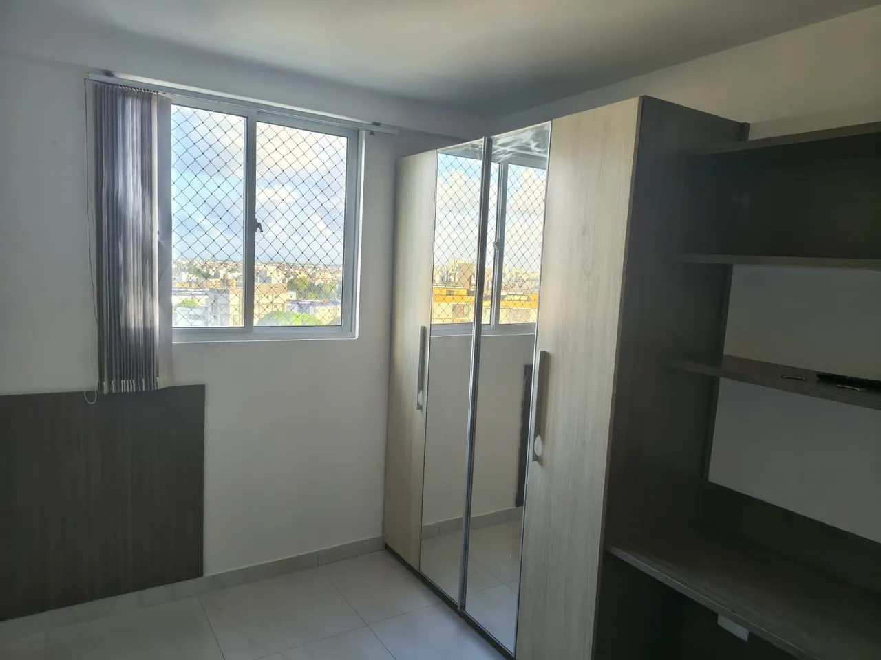 2-bedroom apartment in a building with a gym — photo 4