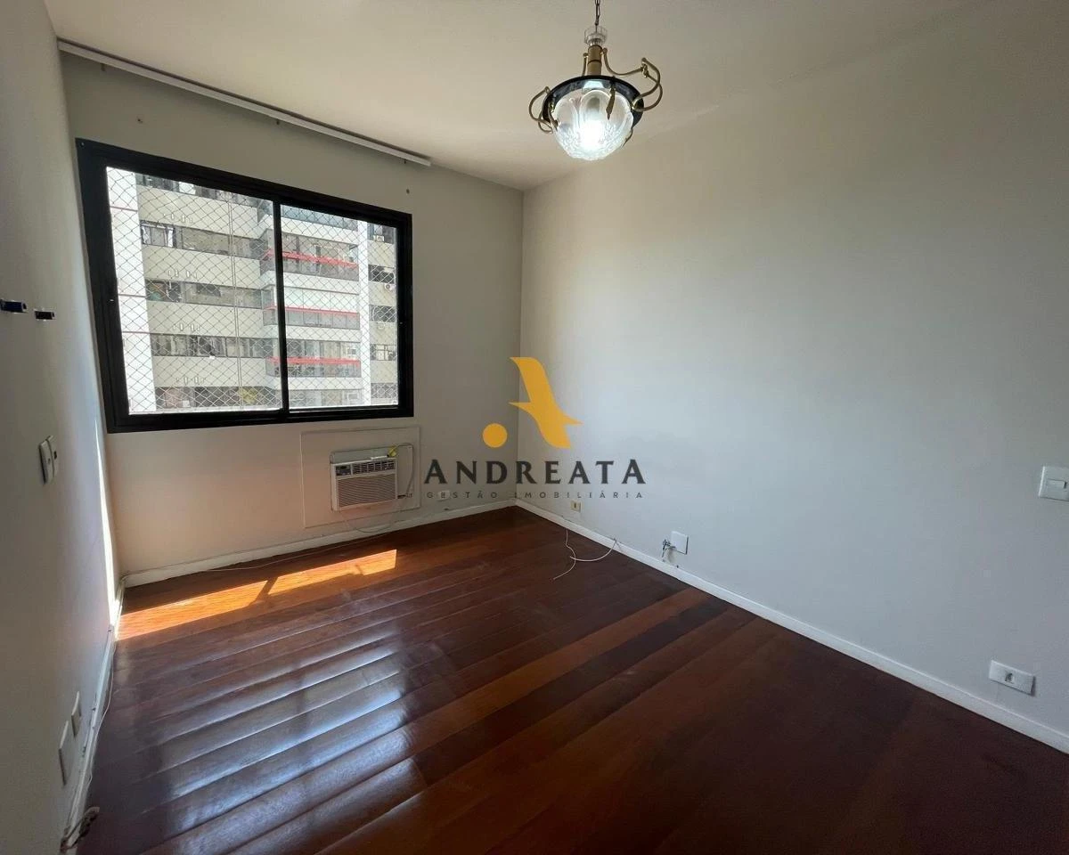 3-bedroom apartment in a building with a sauna — photo 10