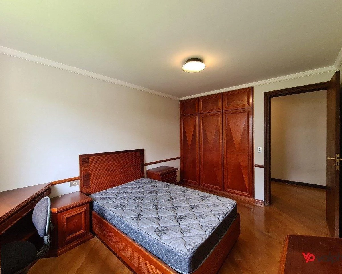 Condo house with 3 bedrooms and 5 bathrooms — photo 44