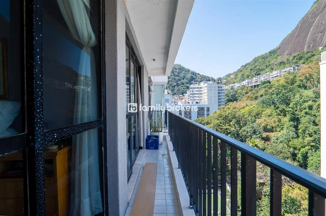 Furnished duplex penthouse with 3 bedrooms and 5 bathrooms — photo 18