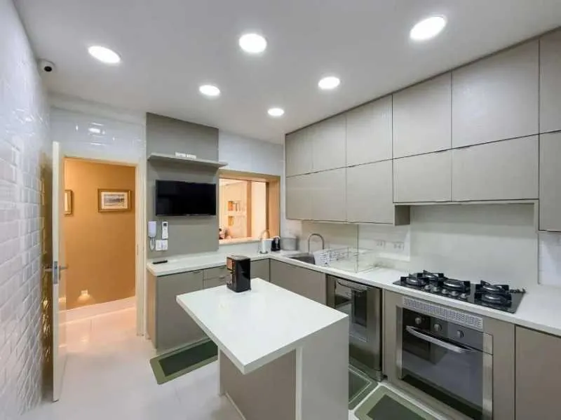 Квартира 130 м² з робочим місцем та заскленим балконом — photo 20