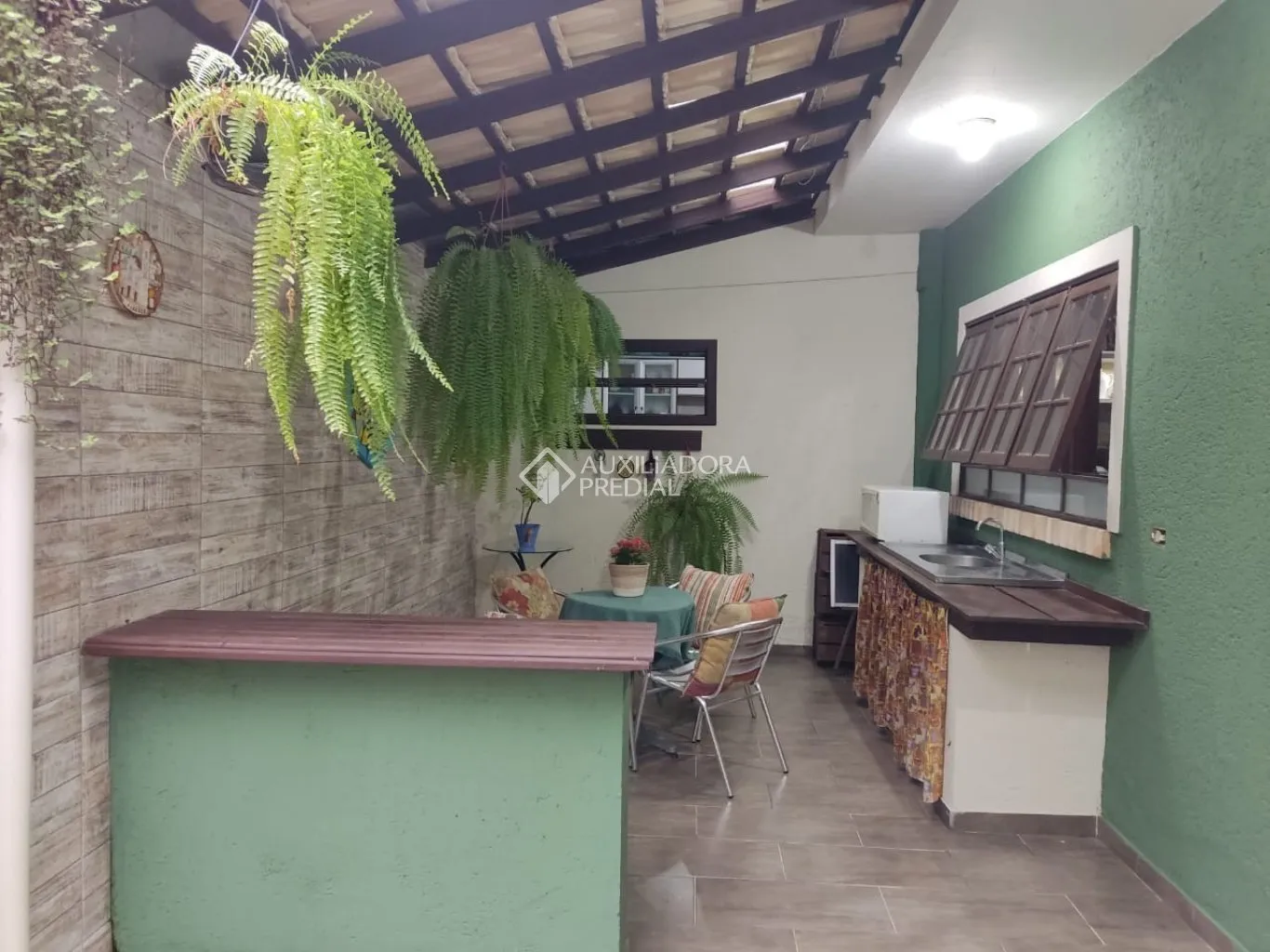 Furnished house, 295 m², with a fireplace — photo 24