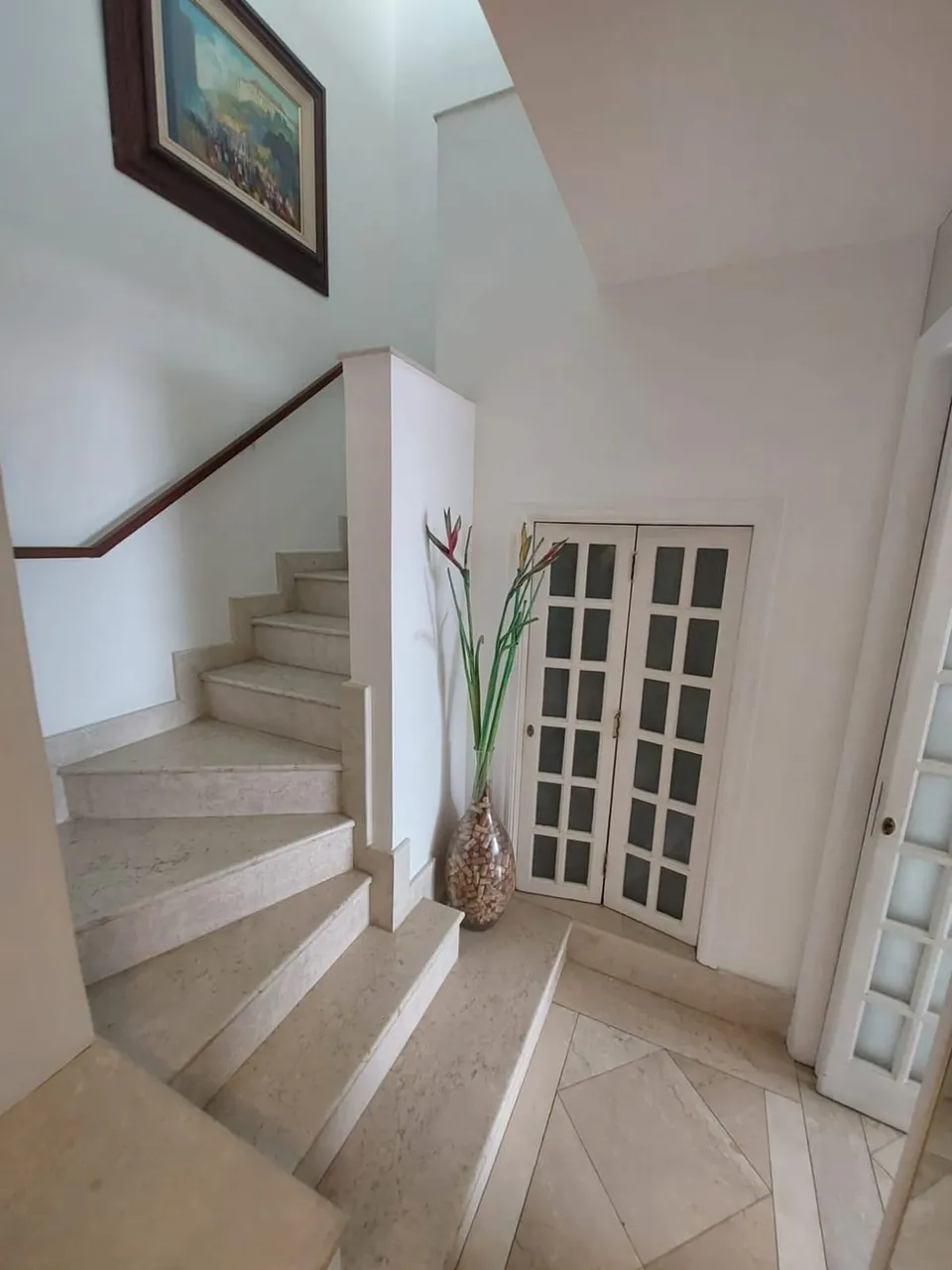 Furnished apartment with 2 bedrooms and glass balcony — photo 10