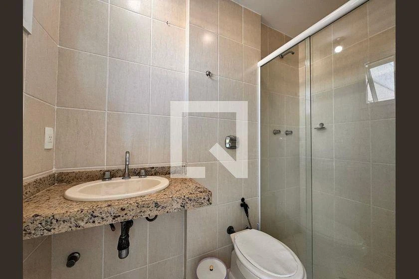 4 quartos e banheira: apartamento de 233 m² — photo 19