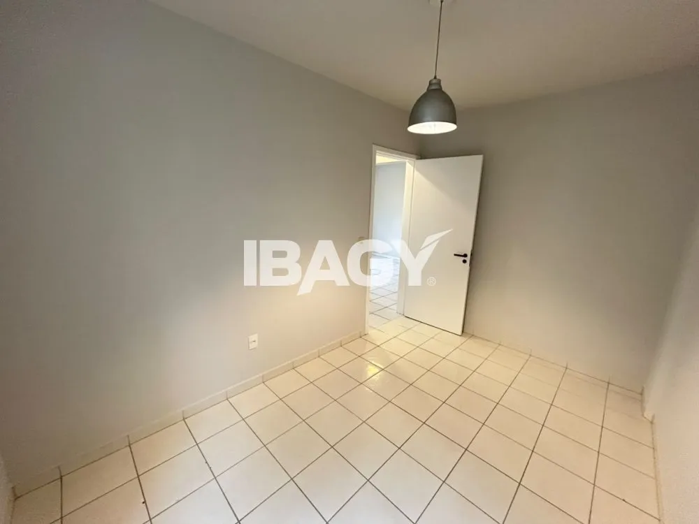 2-bedroom apartment with a gas stove kitchen — photo 17
