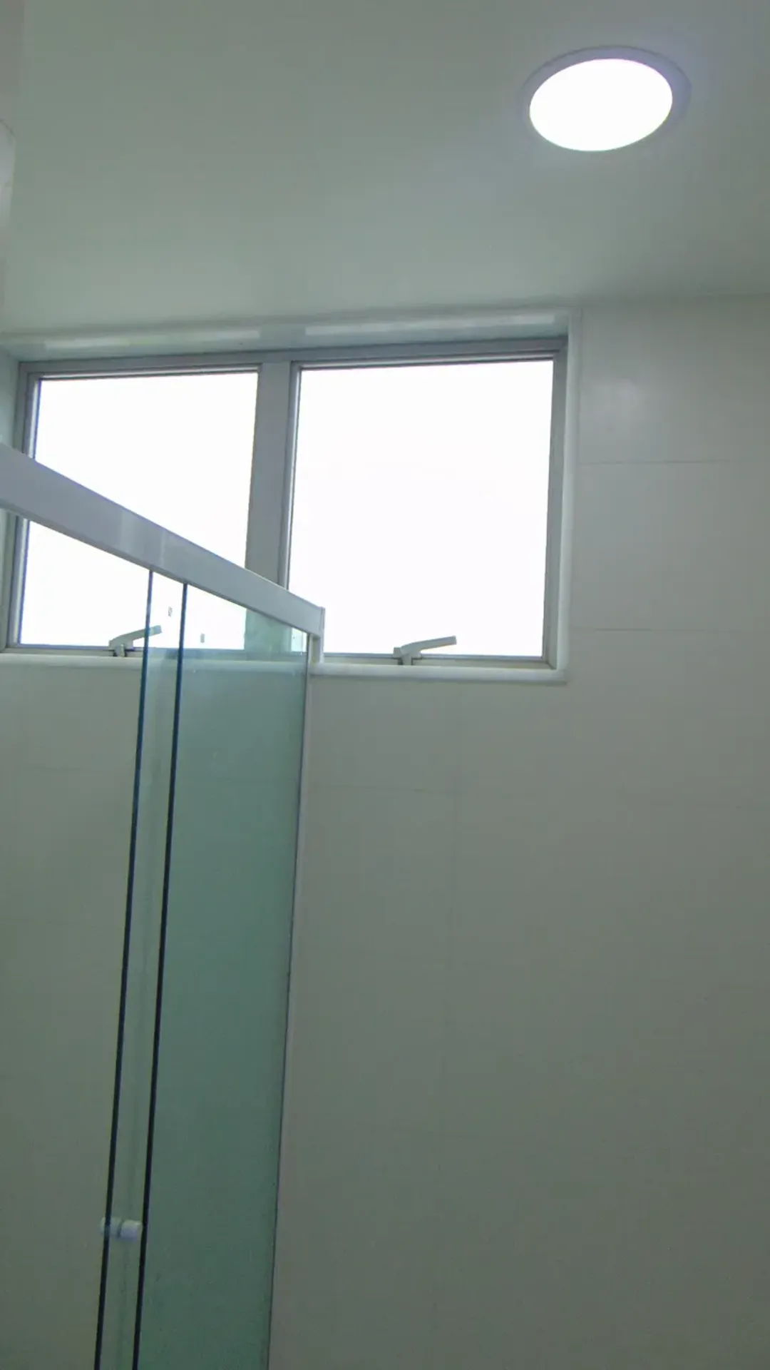 3-bedroom apartment with a water view — photo 8
