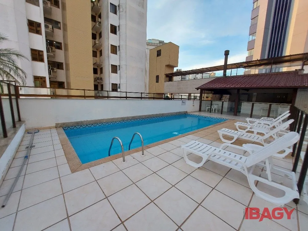 Furnished apartment with 3 en-suite bedrooms and 152 m² — photo 31