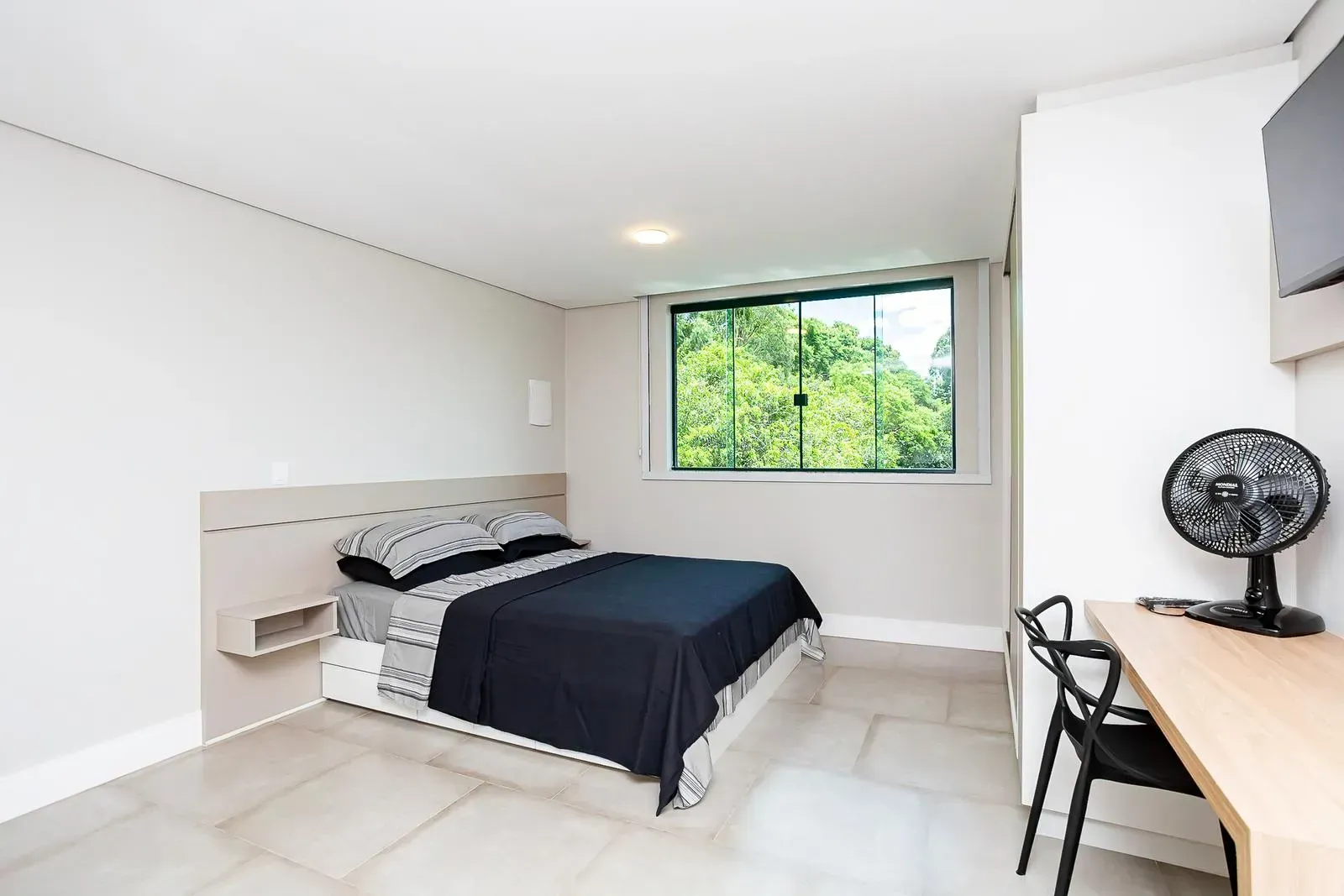 Furnished 27 m² apartment with 1 en-suite and no parking — photo 7