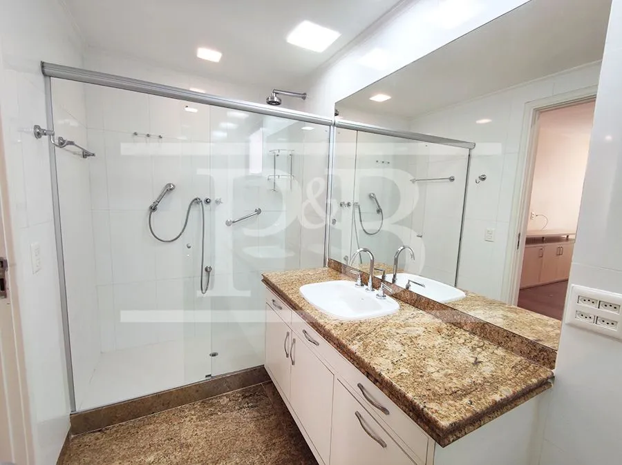 Apartamento com 3 dormitórios de 294 m² e 4 vagas — photo 21