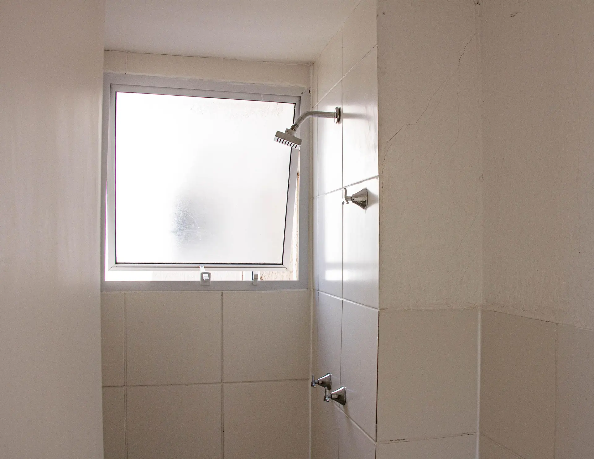 Unfurnished apartment with 2 bedrooms and 1 parking — photo 10
