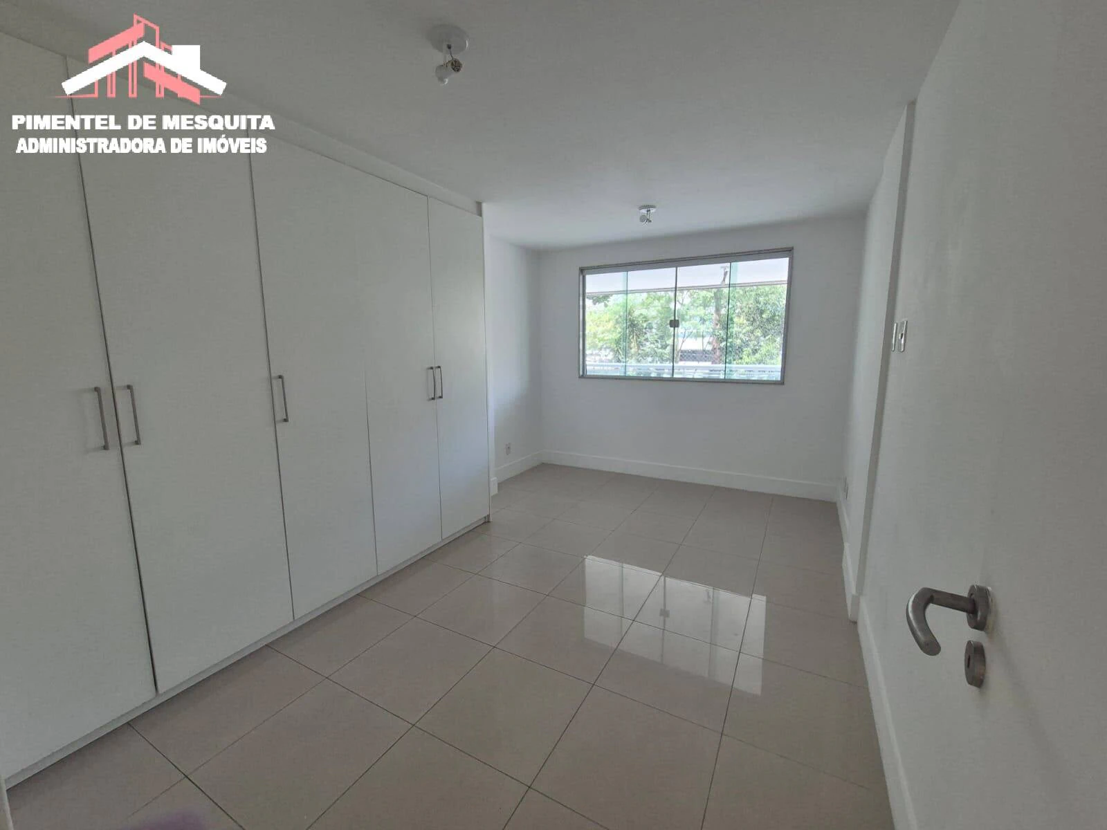 Apartamento de 2 quartos com varanda gourmet — photo 26
