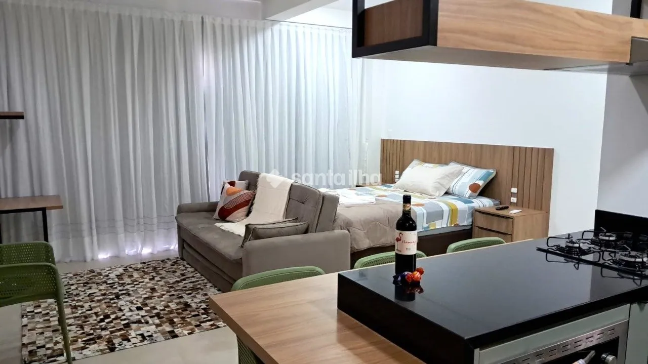 Furnished studio with 1 bedroom and 1 bathroom