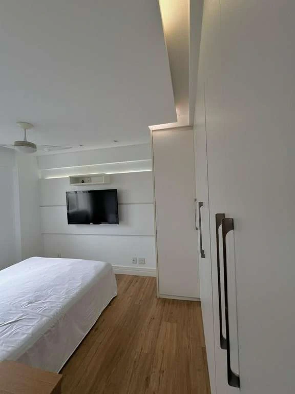 Furnished rental duplex with 4 bedrooms and private BBQ — photo 4