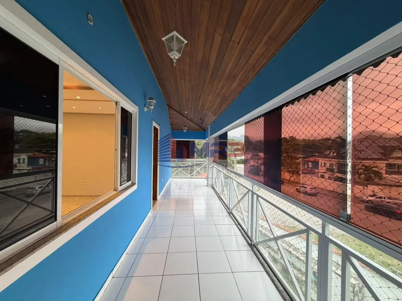 Apartamento de 3 habitaciones con 1 suite, 114 m² y balcón — photo 25