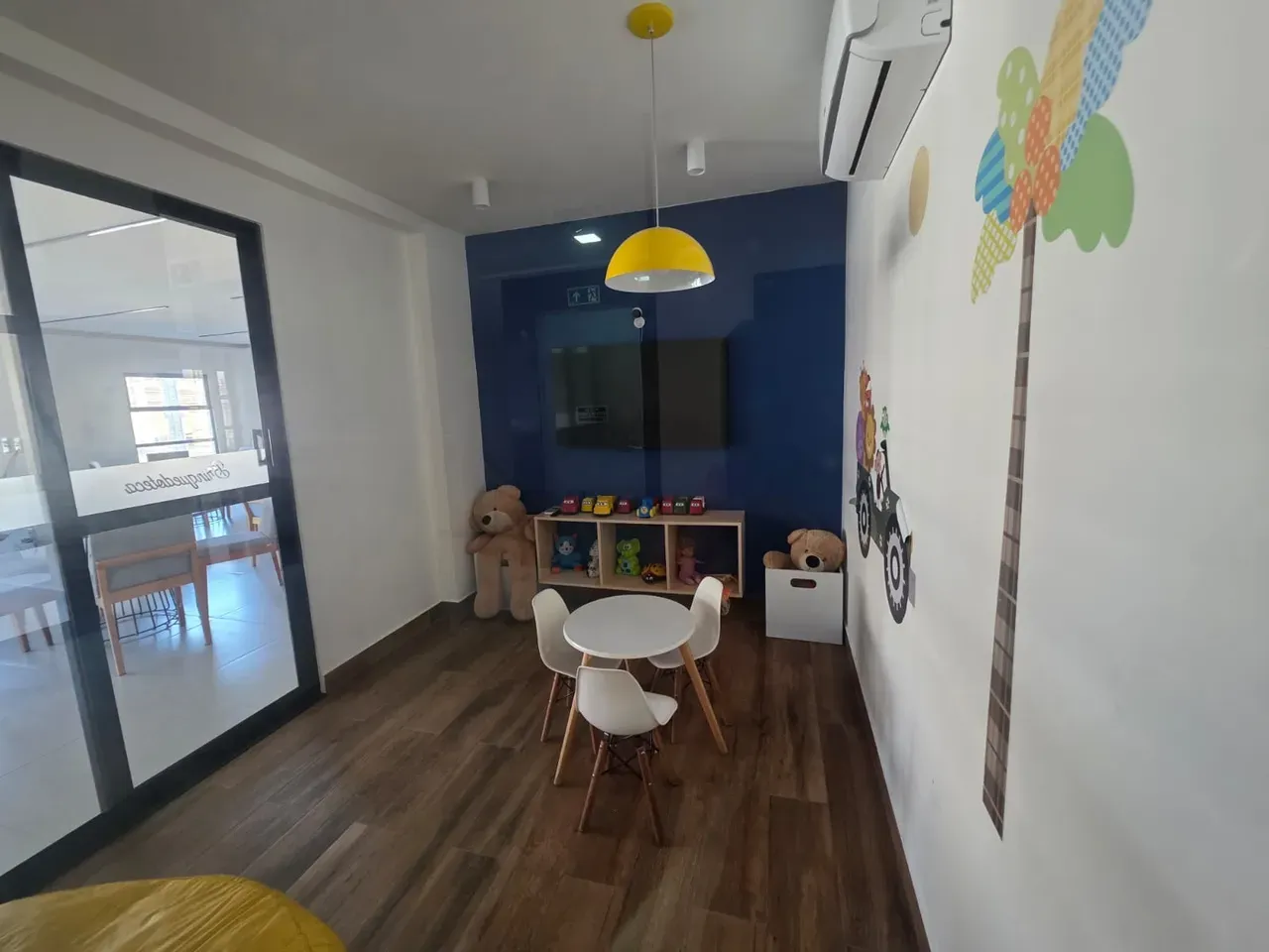 Furnished apartment, 57 m², with a grill on the balcony — photo 28