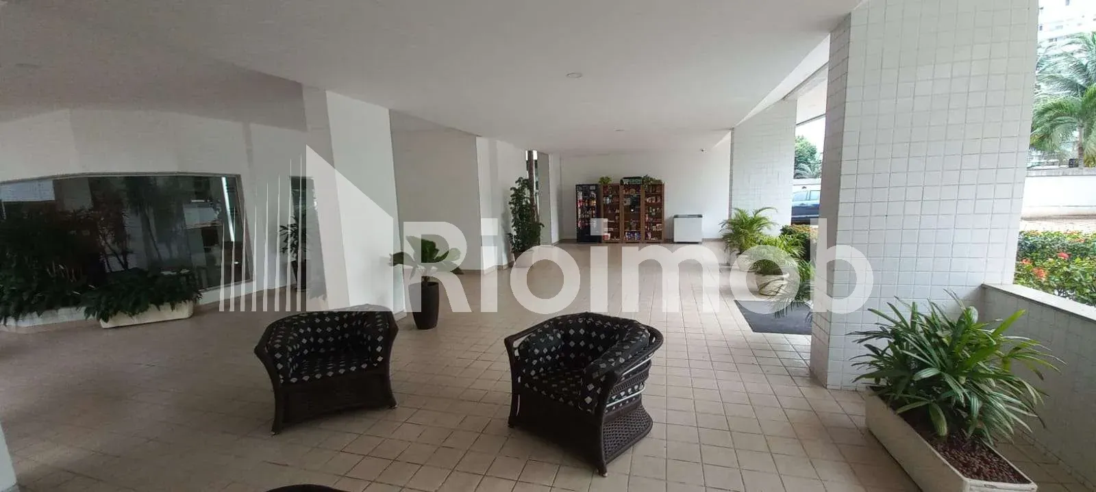 3-bedroom apartment with 2 bathrooms and parking spot — photo 33