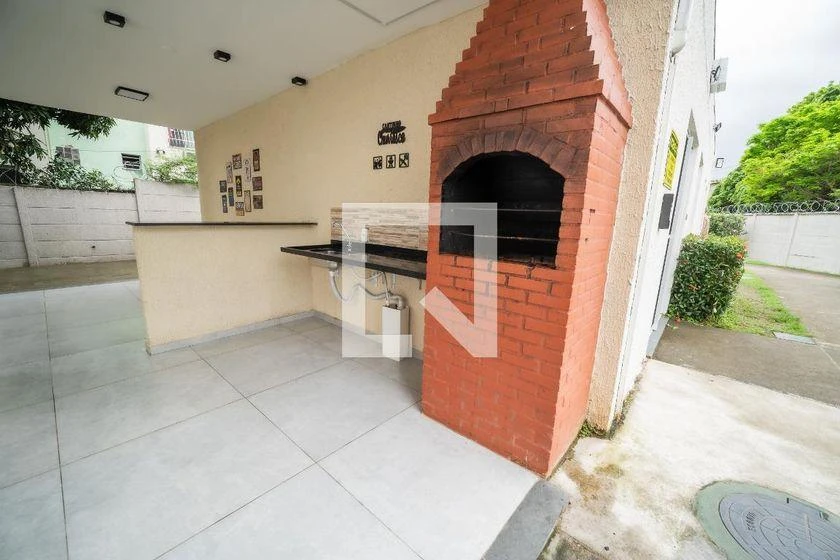 One-bedroom apartment with a washing machine — photo 32