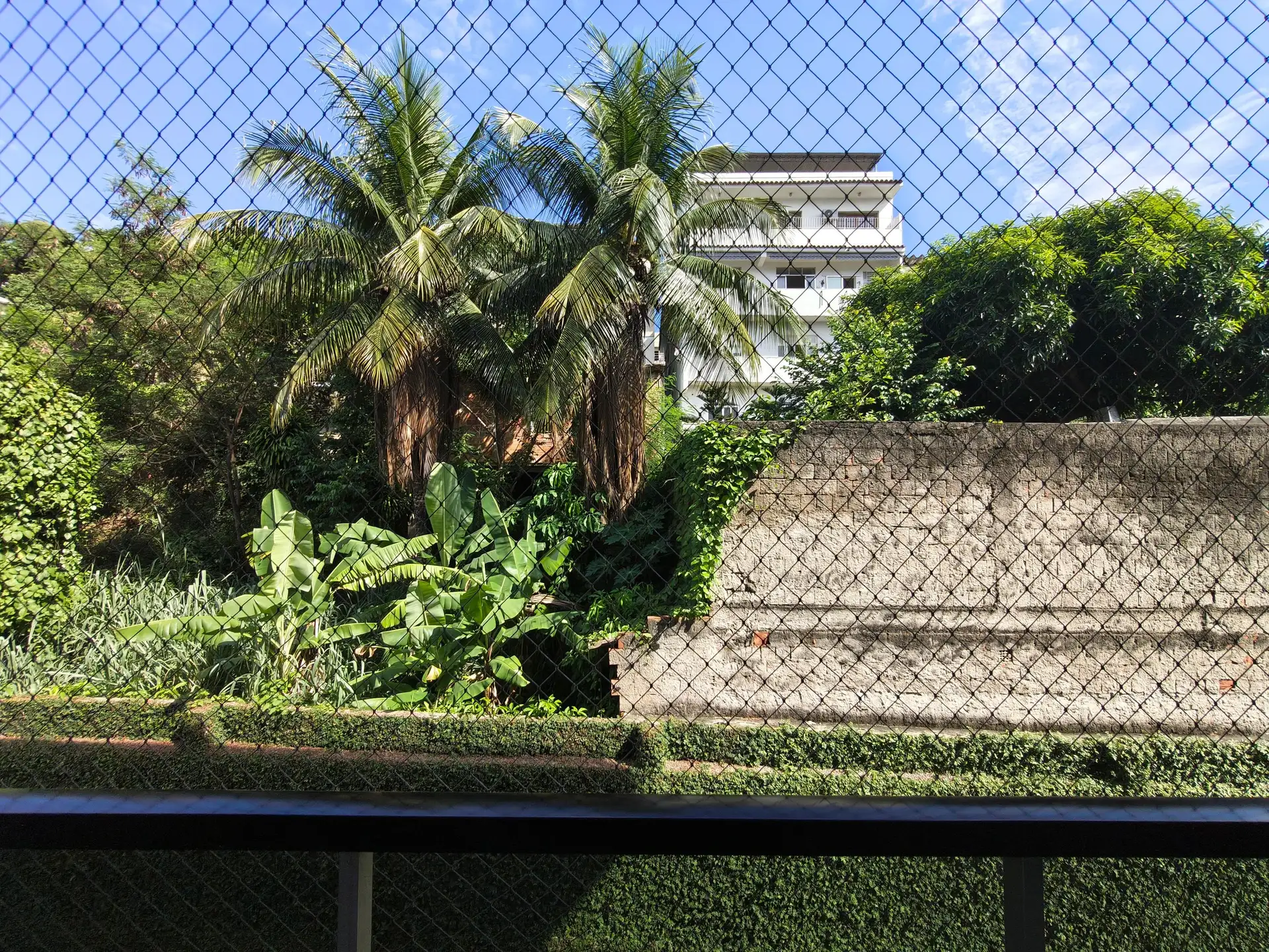 Apartamento amueblado con 3 dormitorios y balcón — photo 2