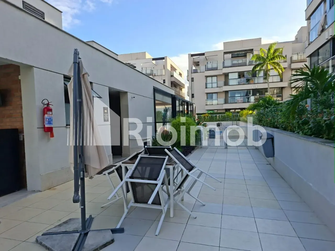 House with 4 bedrooms and 3 bathrooms, balcony grill — photo 7