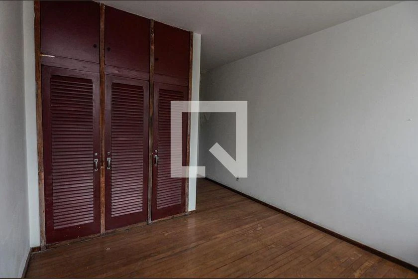 1000 m² house with 6 bedrooms and 1 en-suite — photo 45