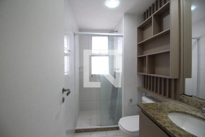 2-bedroom apartment with en-suite and glass balcony — photo 22