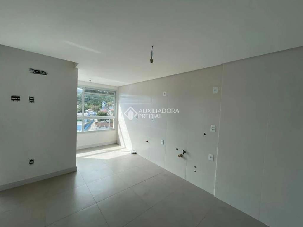 Apartamento de 2 dormitorios con balcón — photo 3
