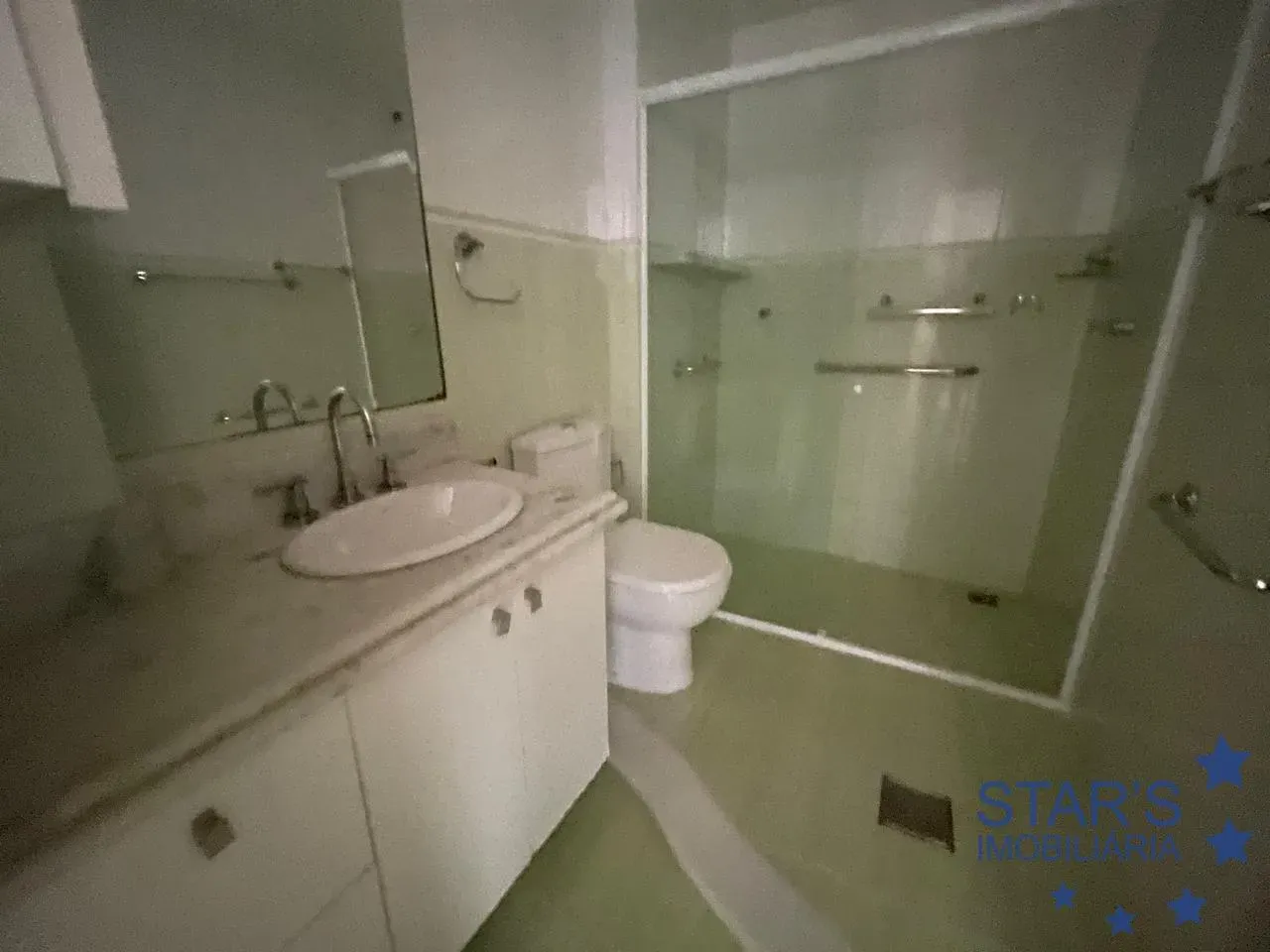 4-bedroom apartment, 1 with its own bathroom, 152 m² — photo 18