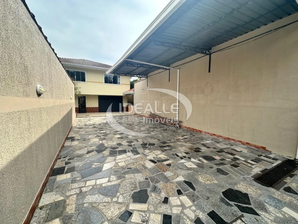 184 m² house with a built-in balcony grill — photo 13