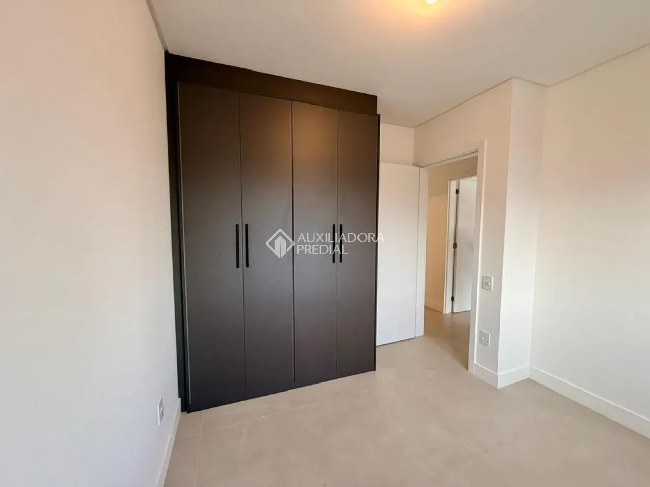 Apartamento amueblado con 2 dormitorios y 2 baños — photo 5