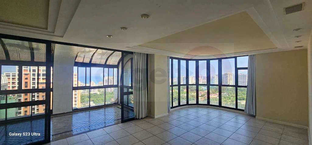 Apartamento de 3 suítes com 200 m² e 2 vagas cobertas — photo 4