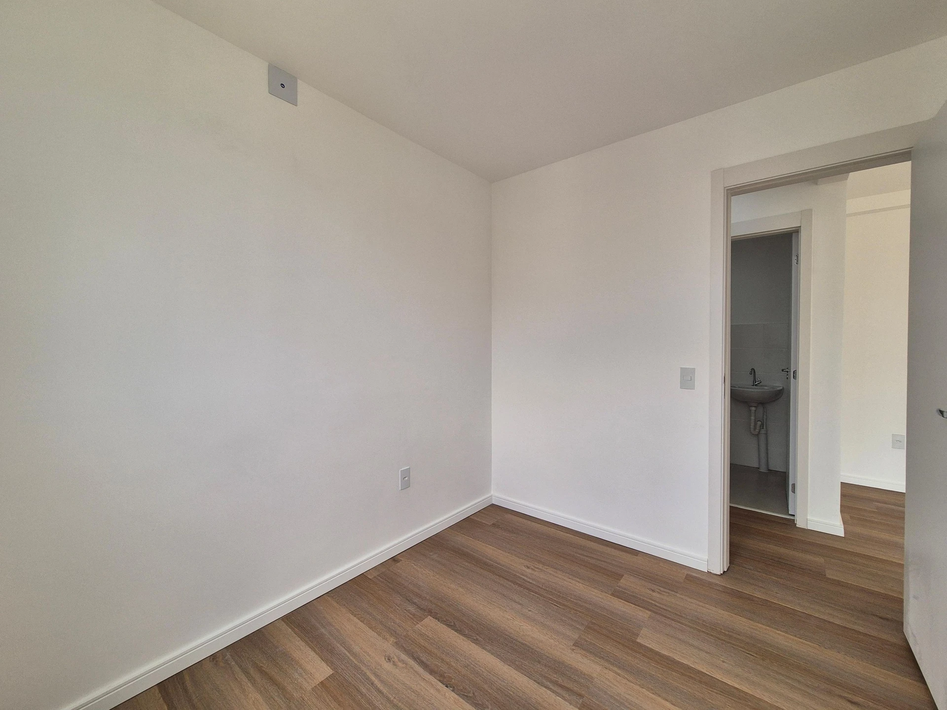 Apartamento de 2 quartos em condomínio com academia — photo 24