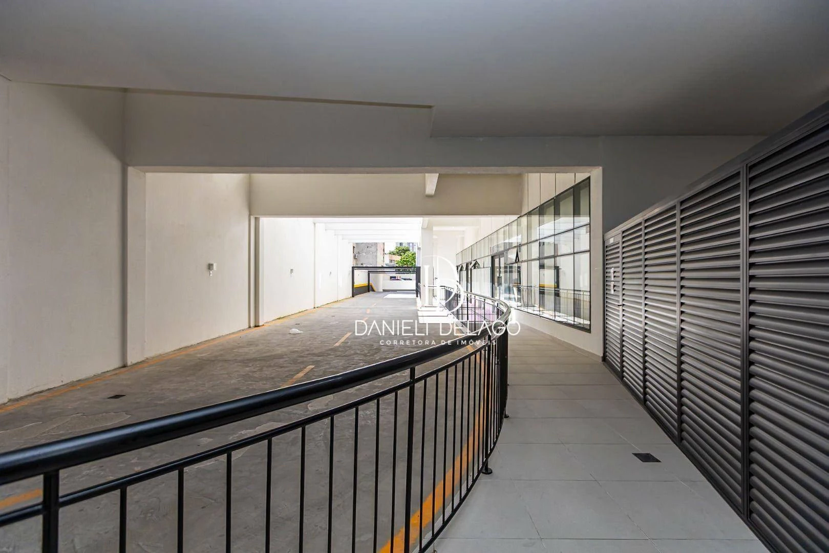 One-bedroom apartment with a washing machine in Curitiba — photo 9
