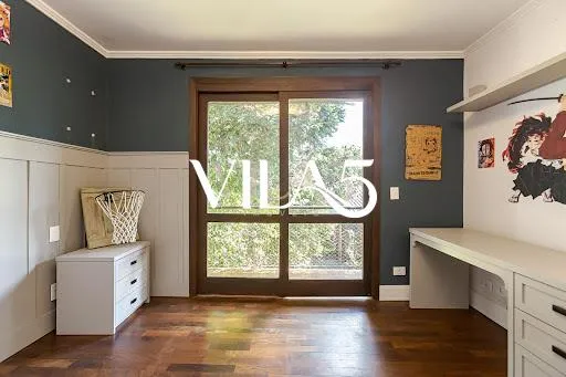 3-bedroom house with a bathtub in Curitiba — photo 52