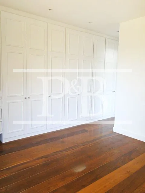 4-bedroom apartment with balcony and floor-to-ceiling windows — photo 19