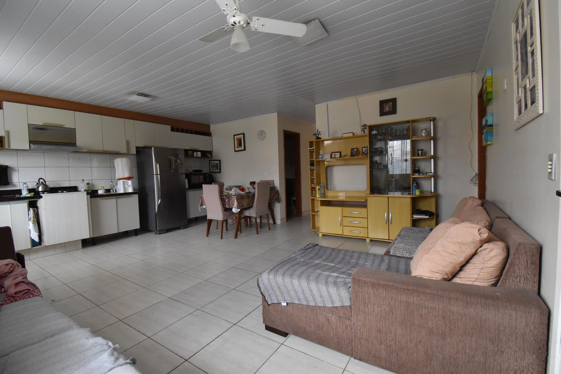 3-bedroom house with a garden — photo 4