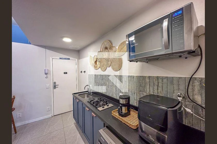 Furnished 32 m² apartment with 1 bedroom and no parking — photo 8