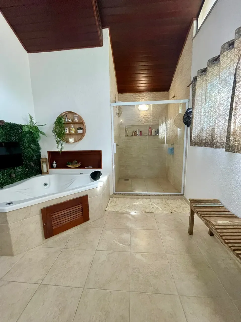 Unfurnished house with 5 bedrooms and 5 bathrooms — photo 10